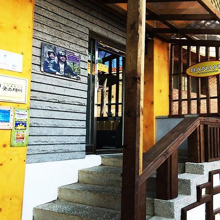 A Pousada Banana Backpackers Seul Exterior foto