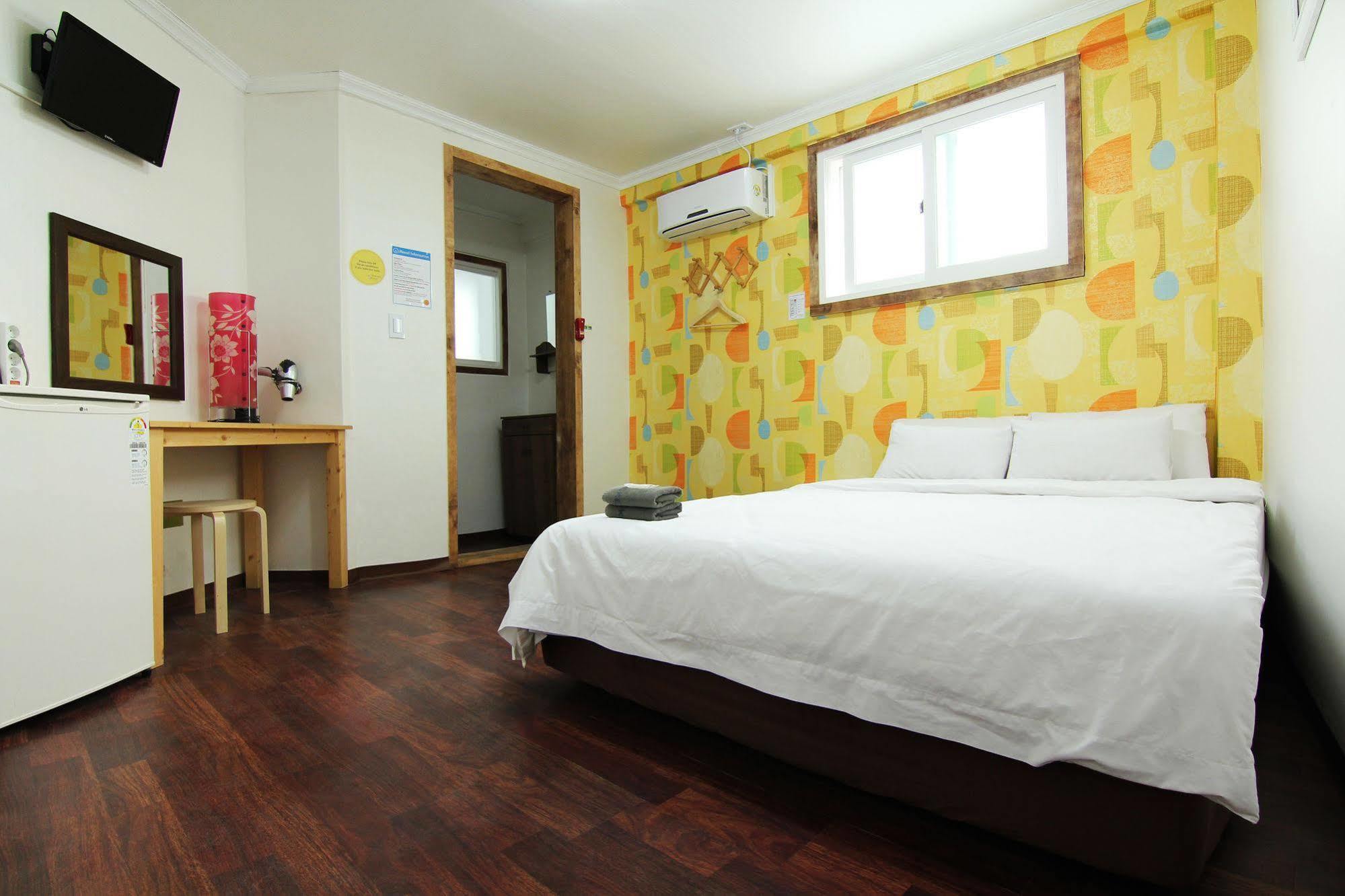 A Pousada Banana Backpackers Seul Exterior foto